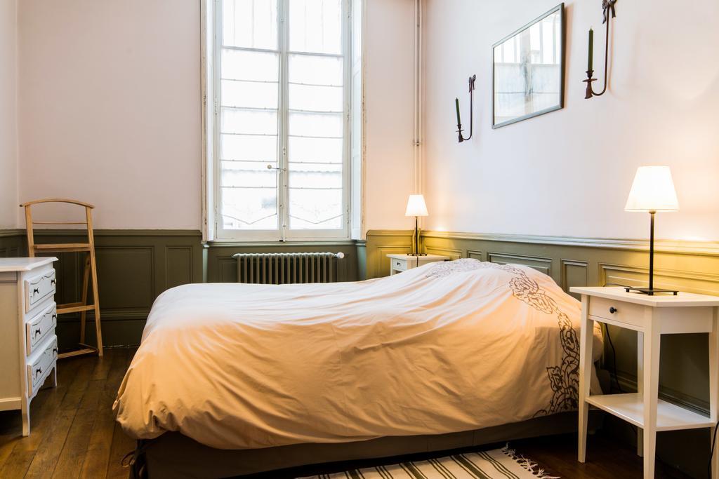 Le Pasteur Apartment Dijon Phòng bức ảnh