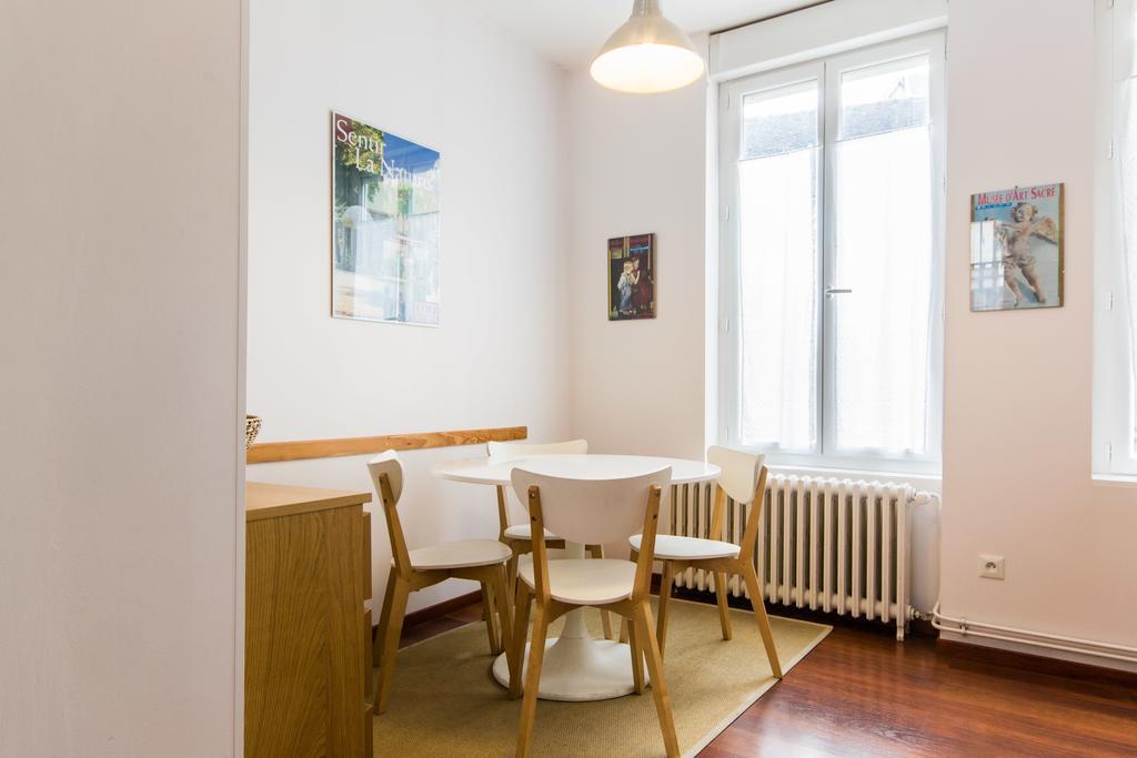 Le Pasteur Apartment Dijon Phòng bức ảnh