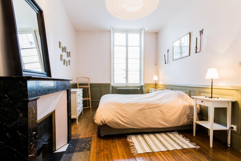 Le Pasteur Apartment Dijon Phòng bức ảnh